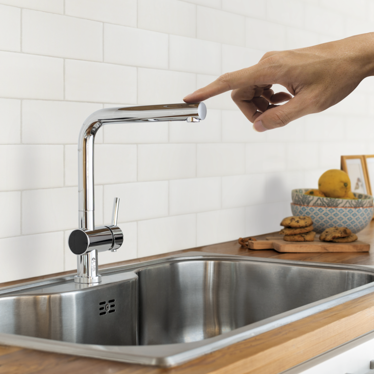 Nueva grifería táctil – FV – Grifería de alta tecnología